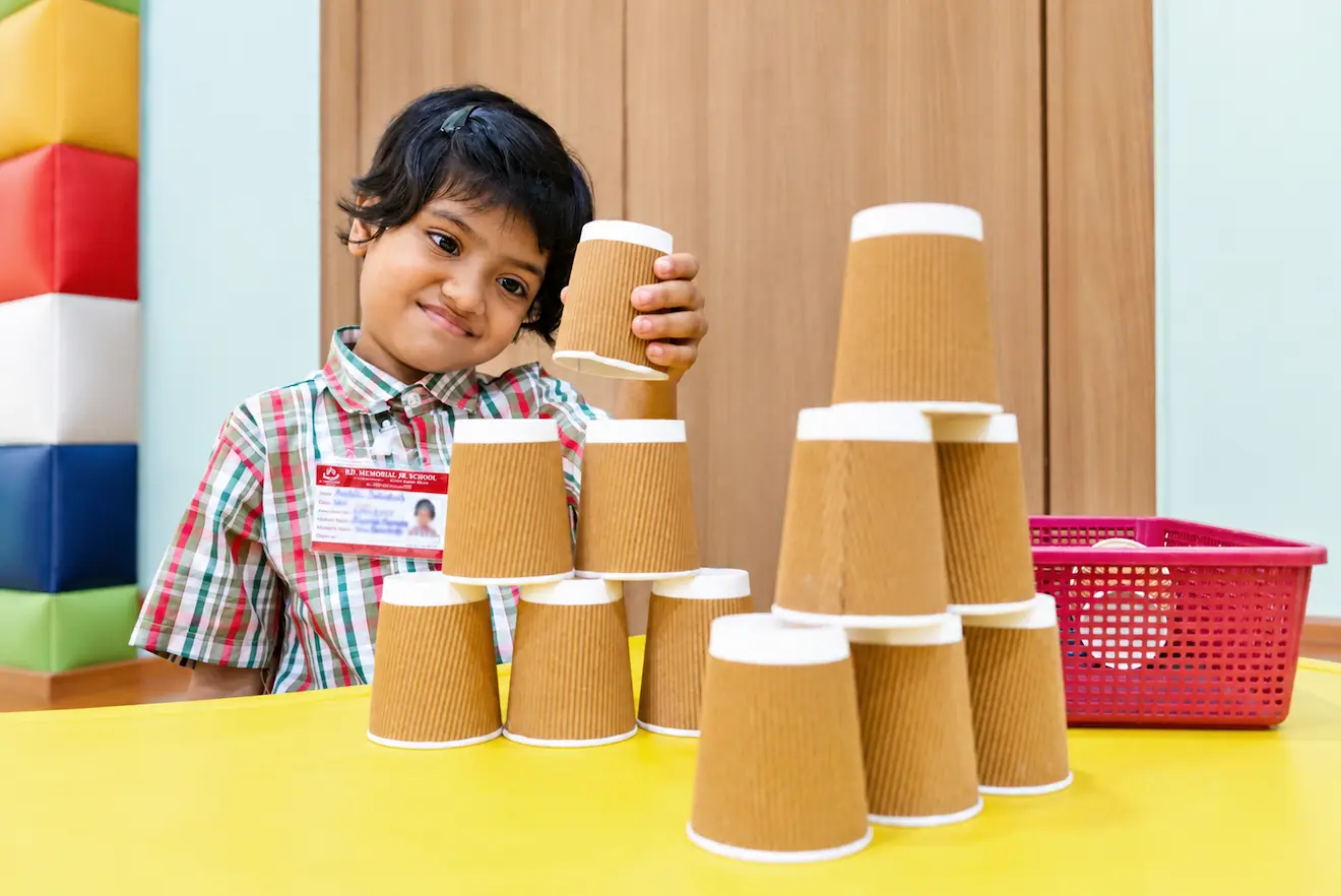Cheerful-Cup-Stacking